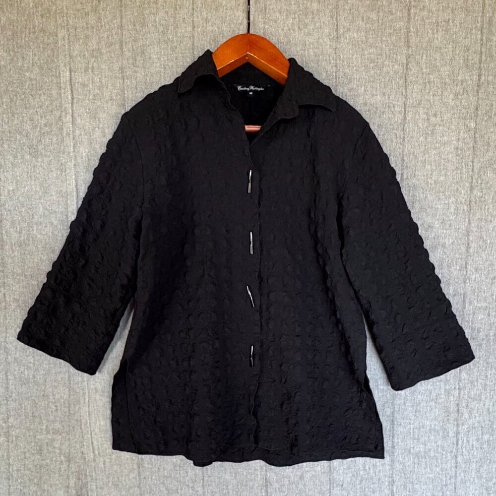 Courtney Washington Black Bracelet Bell Sleeve Novelty Button Front Tunic Top